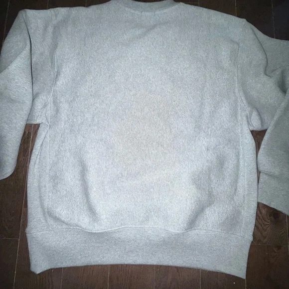 Brand new with out tags gu sweatshirt - Picture 2 of 3